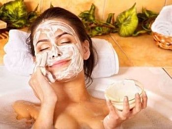 Домашние маски из сметаны: секреты красоты для кожи и локонов