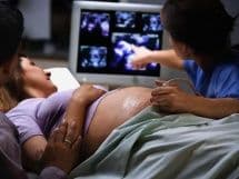 Режущие боли внизу живота при беременности на ранних сроках
