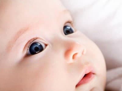 Красные глаза у новорожденного ребенка