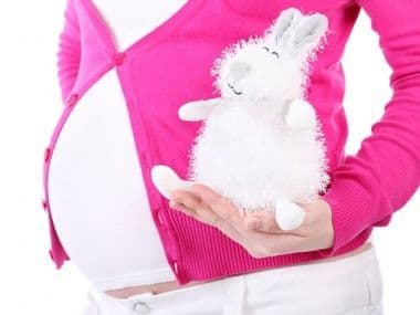 Белые выделения – признак беременности