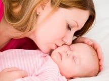 Как уложить новорожденного спать, 11 способов