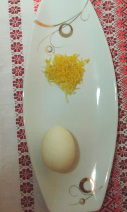 окраска яиц лимоном