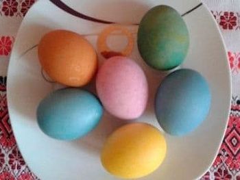 Как покрасить яйца на пасху