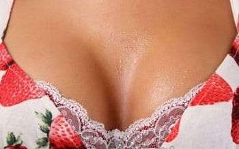 Прыщи на грудной клетке и животе