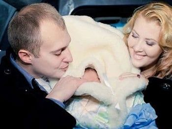 Выписка новорожденных