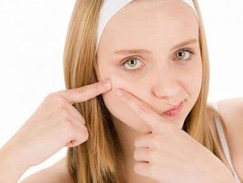 Подкожные прыщи на лице: откуда берутся и как с ними справиться