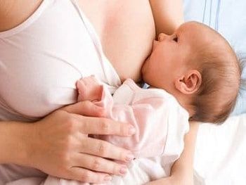 Кормление грудью после кесарева сечения