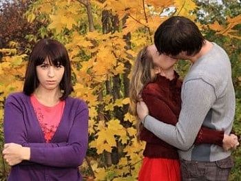 Как вернуть мужа в семью и прекратить его связь на стороне